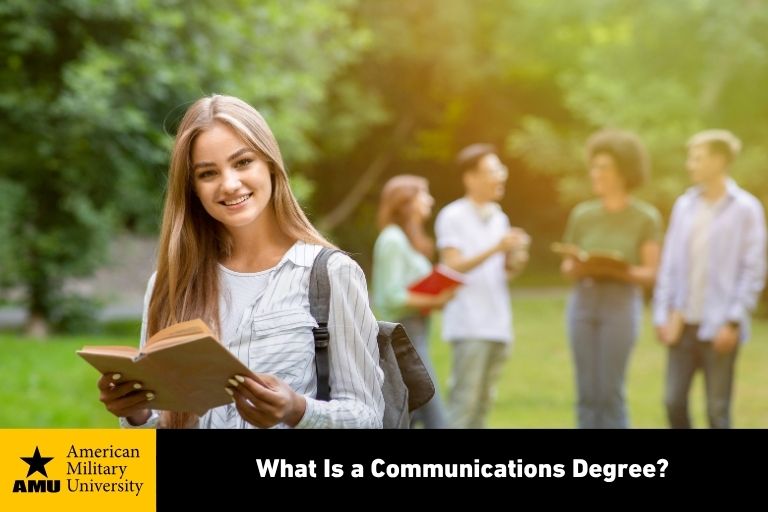 communications degree student