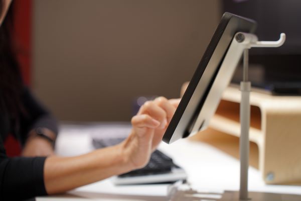 student using assistive technology