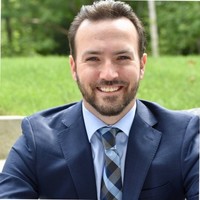 Dr.David McKenna