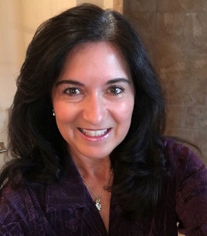 Dr.Dena Weiss